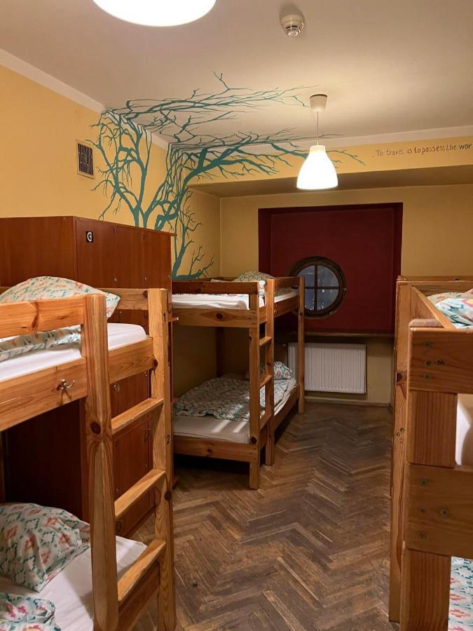 50 People Bis Apartment Krakow Bagian luar foto