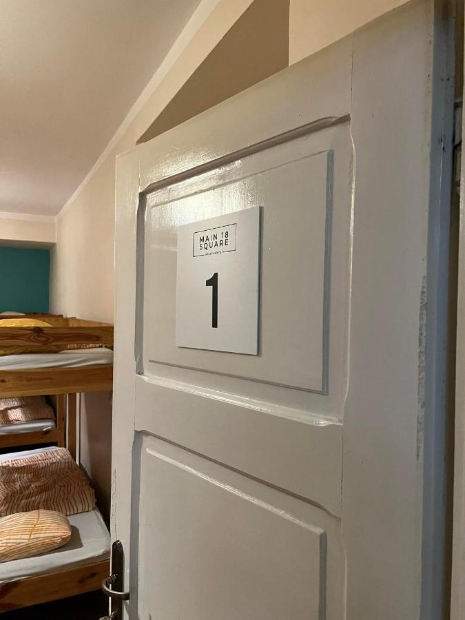 50 People Bis Apartment Krakow Bagian luar foto
