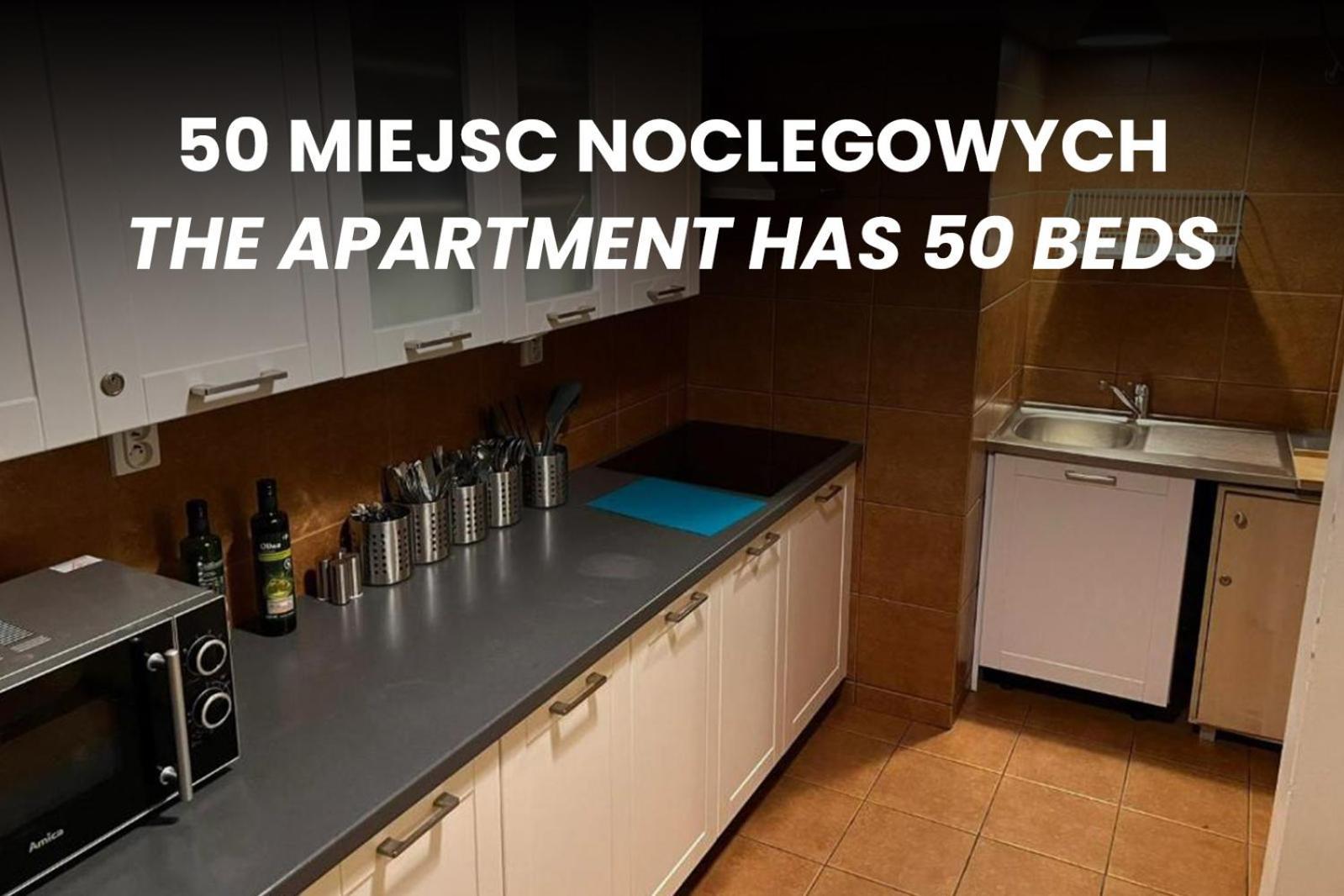 50 People Bis Apartment Krakow Bagian luar foto